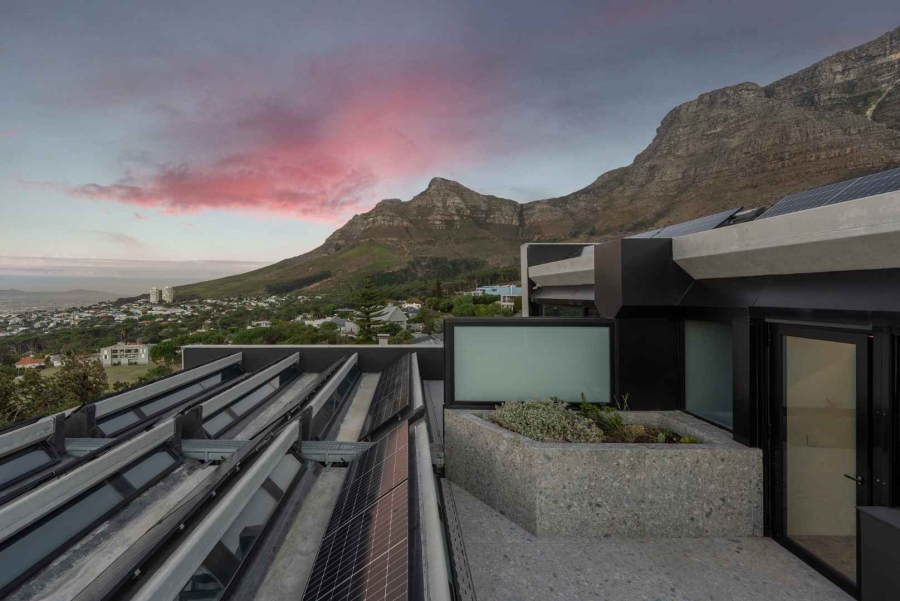 3 Bedroom Property for Sale in Oranjezicht Western Cape